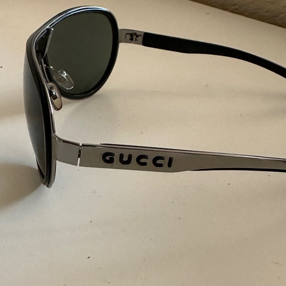 Vintage Gucci Aviator Sunglasses – Early 2000s with Original Case - Picture 1 of 11